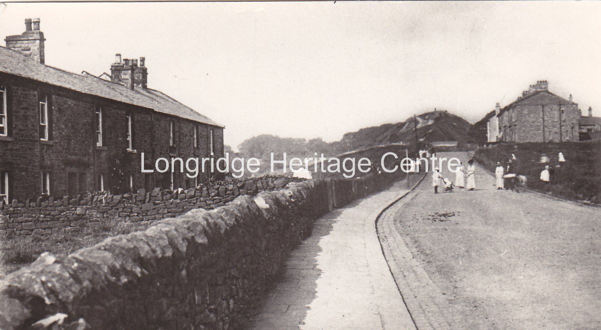 380C - High Street (Higher Road) - Towards Tootle Height from Cut Thorn - 1920